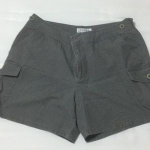 Shorts w/side & back pockets
